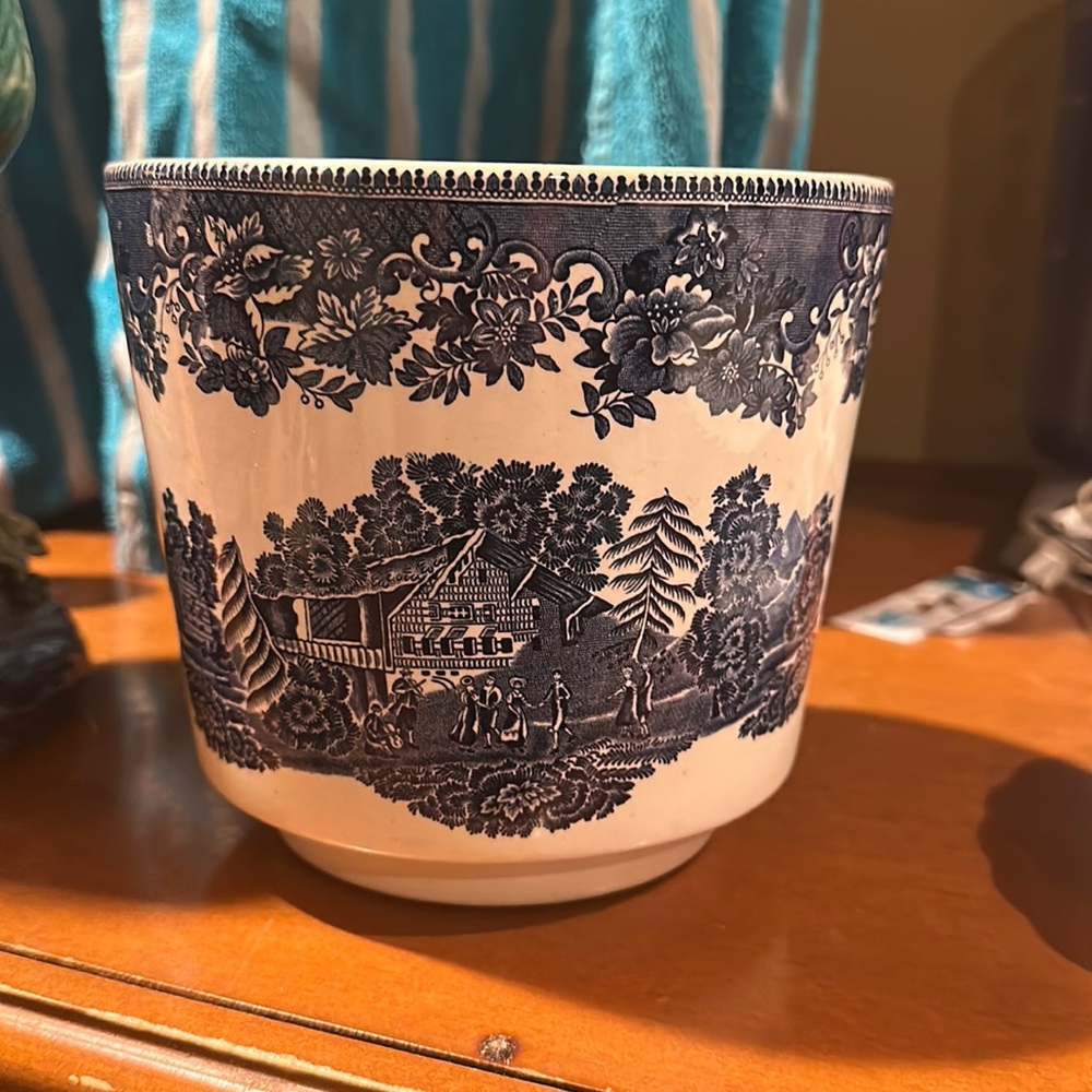 Blue and white wedgewood pot
